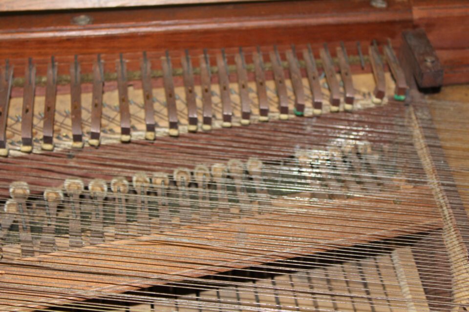 1782 Buntebart square piano action detail treble