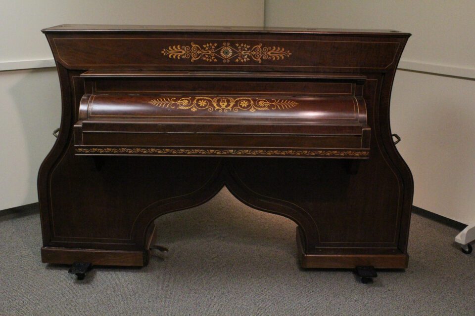 1828 Soufléto "bridge" piano (Paris)