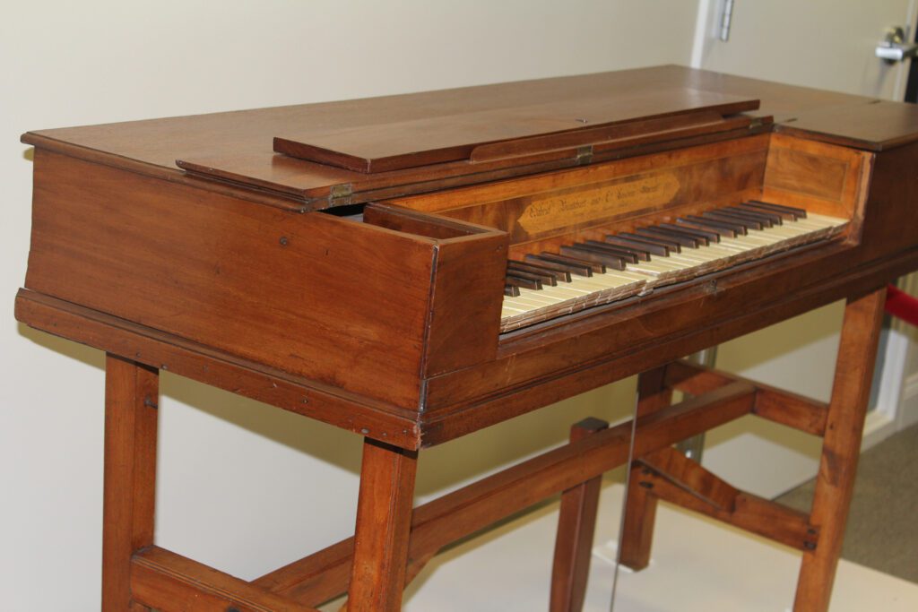 1782 Buntebart square piano