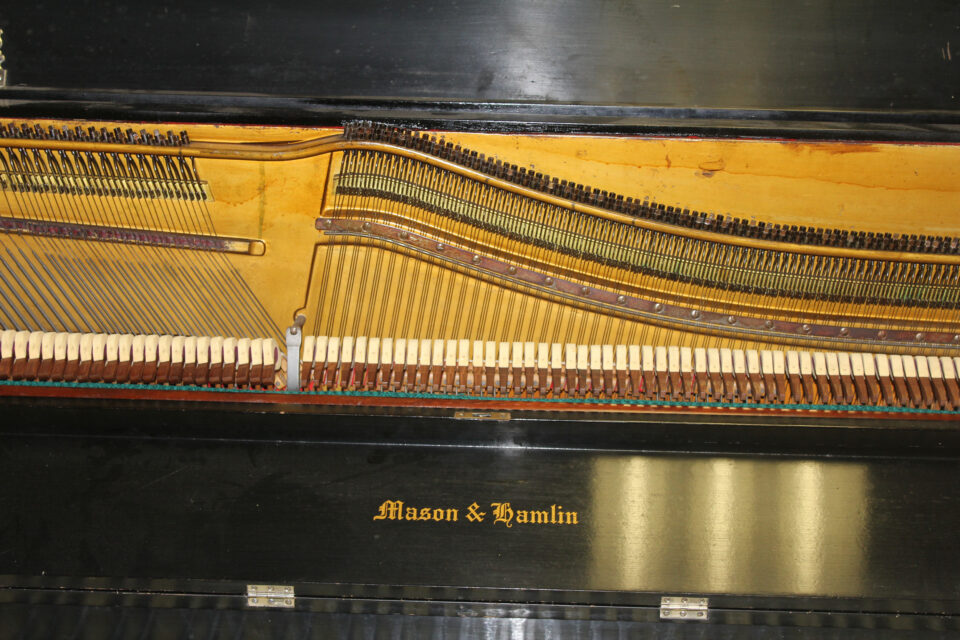 Mason & Hamlin screw-stringer upright piano open