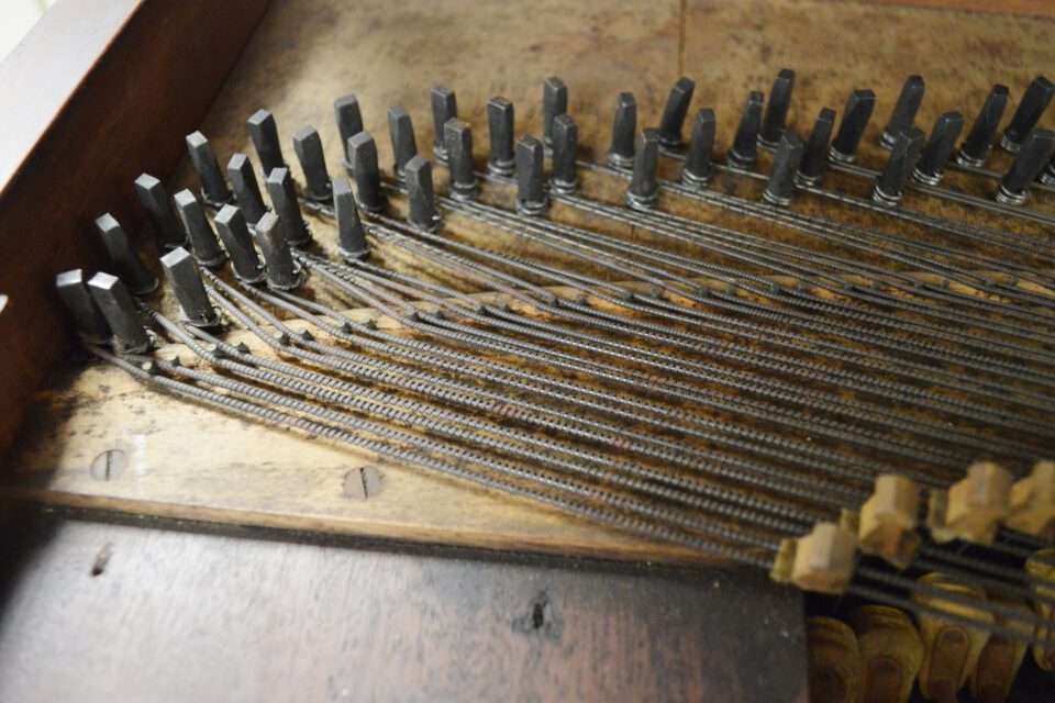 Babcock bass tuning pins