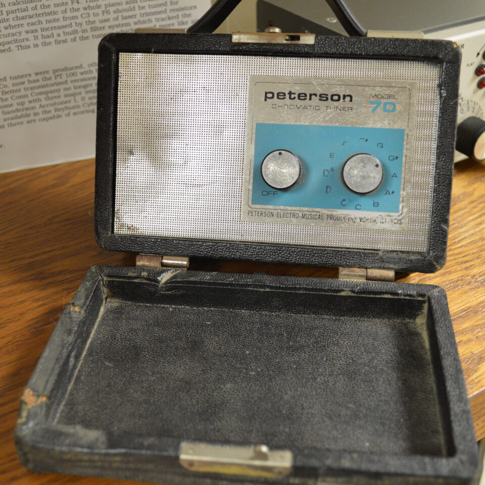 Peterson 70 (ca. 1964), battery powered
